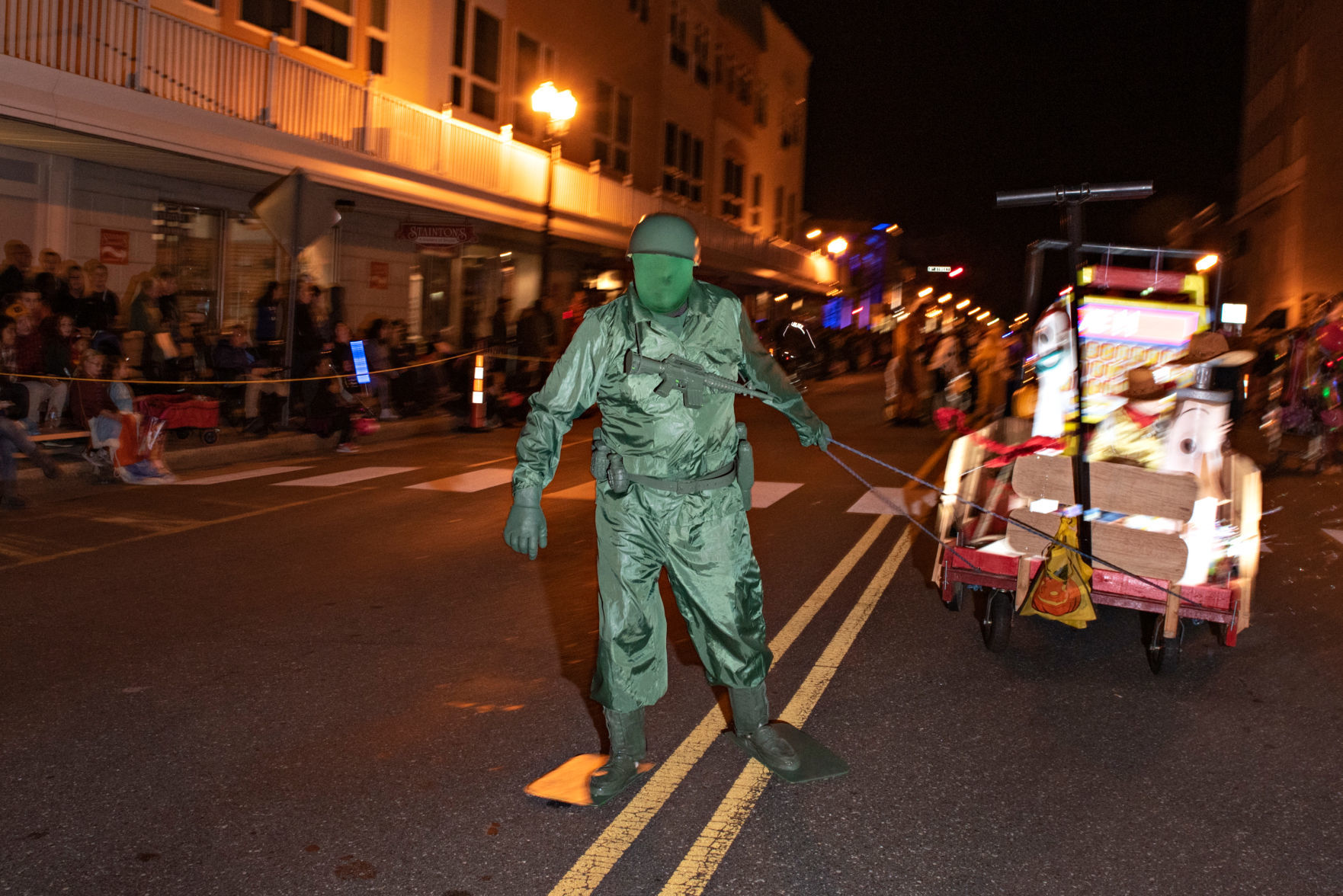 102519_nws_ocparade
